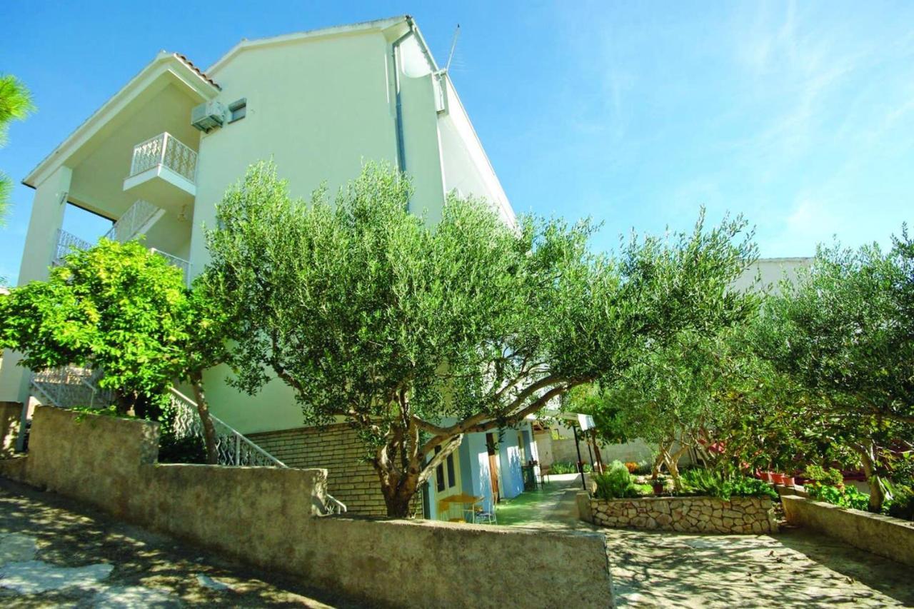Charming Apartment In Tisno With 2 Bedrooms And Air Conditioning מראה חיצוני תמונה